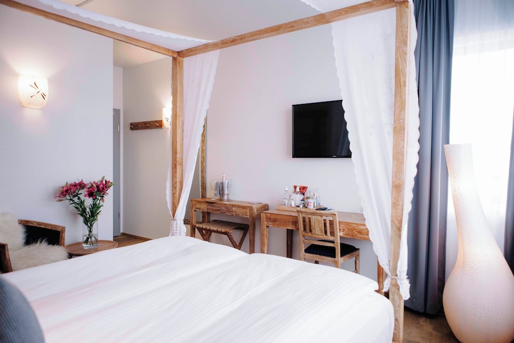 Superior Double or Twin Room - Photo 3