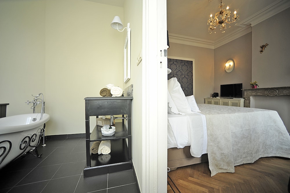 Grand Double Room photo 3