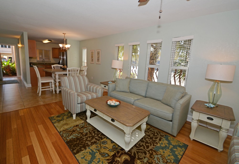 Condo, 2 Bedrooms, Kitchen, Bay View photo 3
