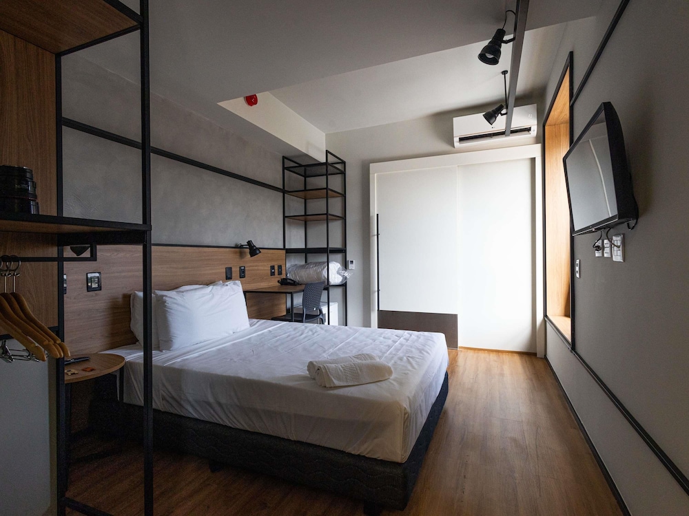Standard Room, 1 Double Bed, Accessible (Accessible) photo 1