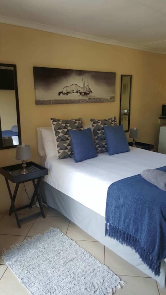 Oryx Room