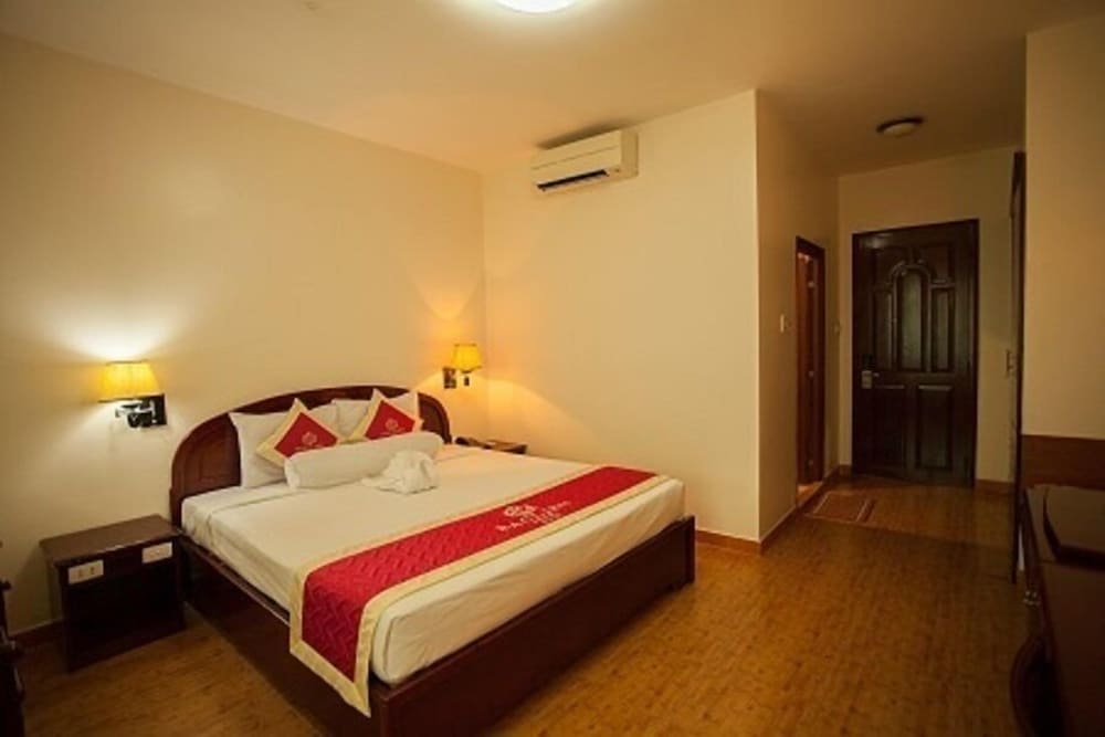 VIP Room - Photo 3