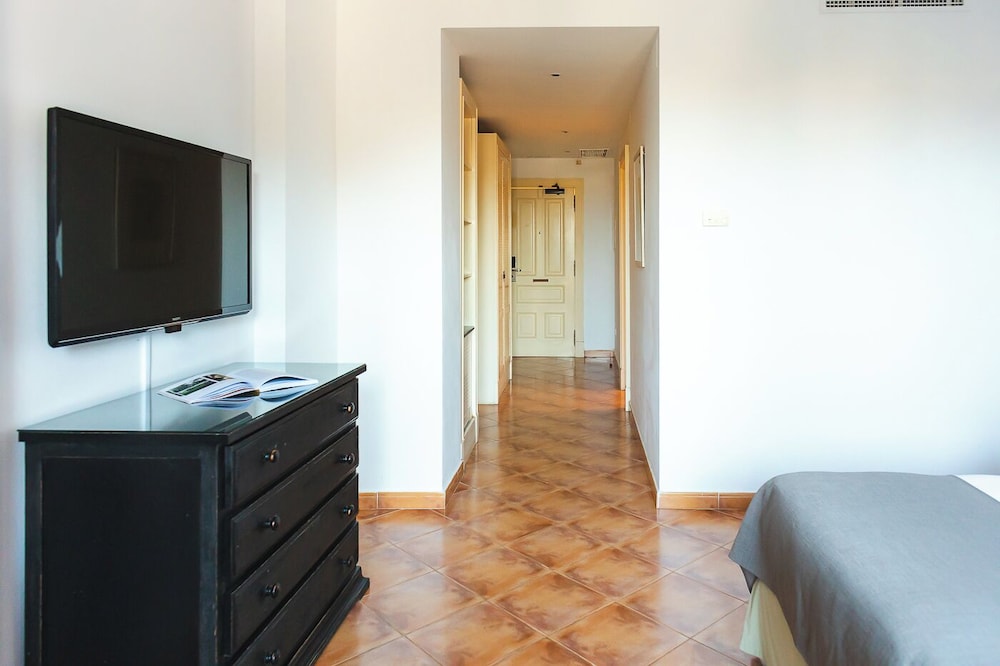 Superior Double Room (without kitchen - 1 Adult) photo 3