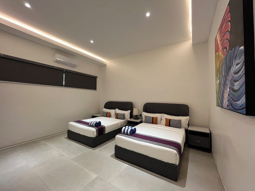 Luxury Villa, 2 Bedrooms, Garden View photo 2