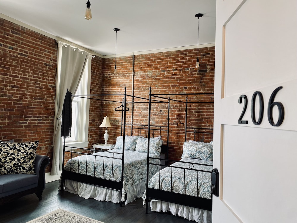 Luxury Studio, 2 Double Beds (206) photo 2