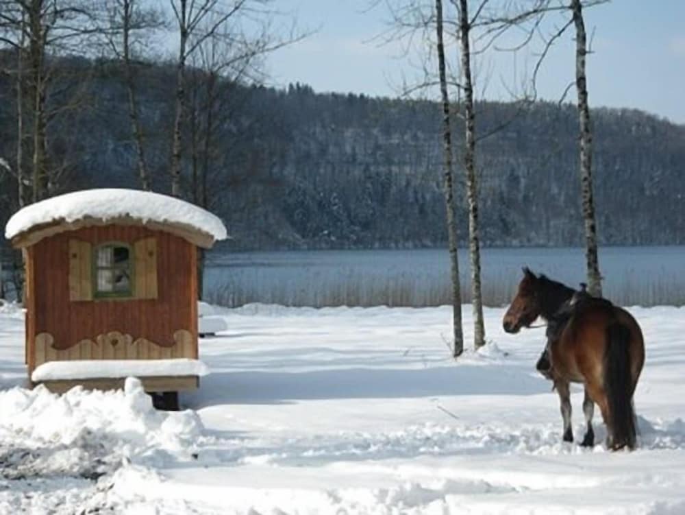 Mobile Home, Shared Bathroom (Roulotte) photo 2