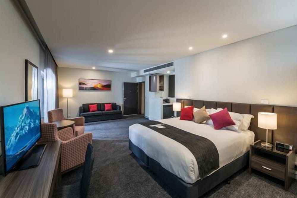 Deluxe Suite photo 2