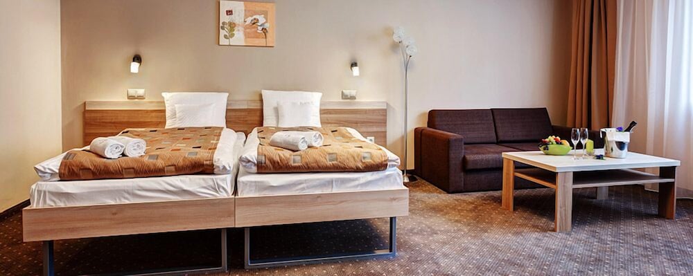 Standard Double Room, 1 Queen Bed, Mountain View photo 2