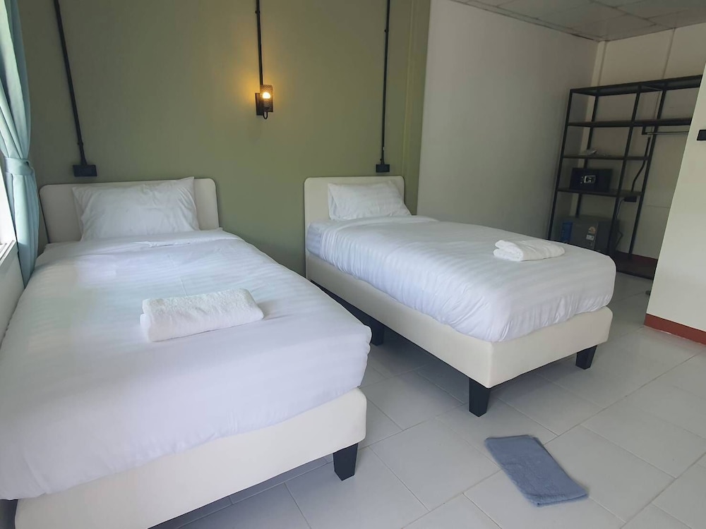 Standard Twin Room, Balcony, Mountain View