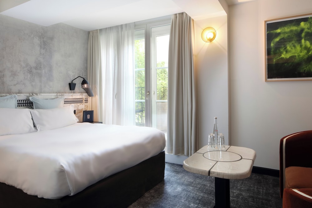 Superior Room (Balcony upon availability) photo 1