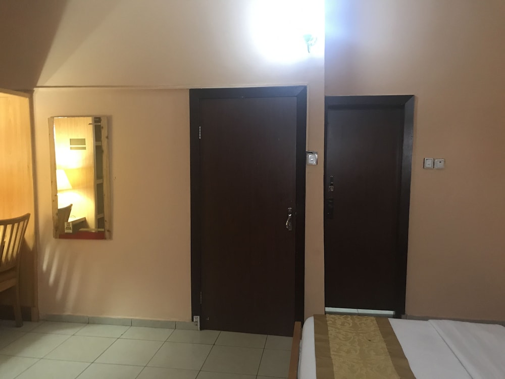 Executive Room photo 2