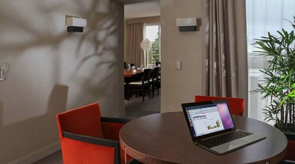 Presidential Suite, 1 King Bed, Non Smoking photo 2