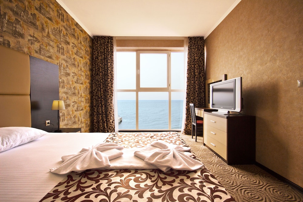 Panoramic Suite, Sea View photo 1