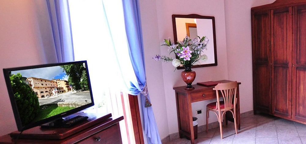 Classic Double Room, City View photo 2