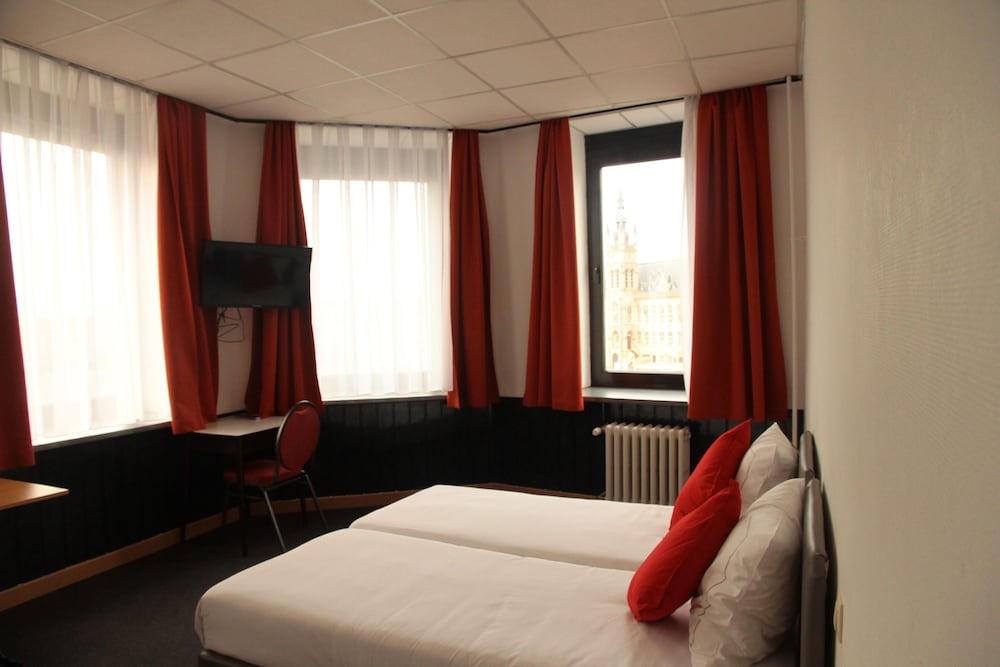 Family Quadruple Room