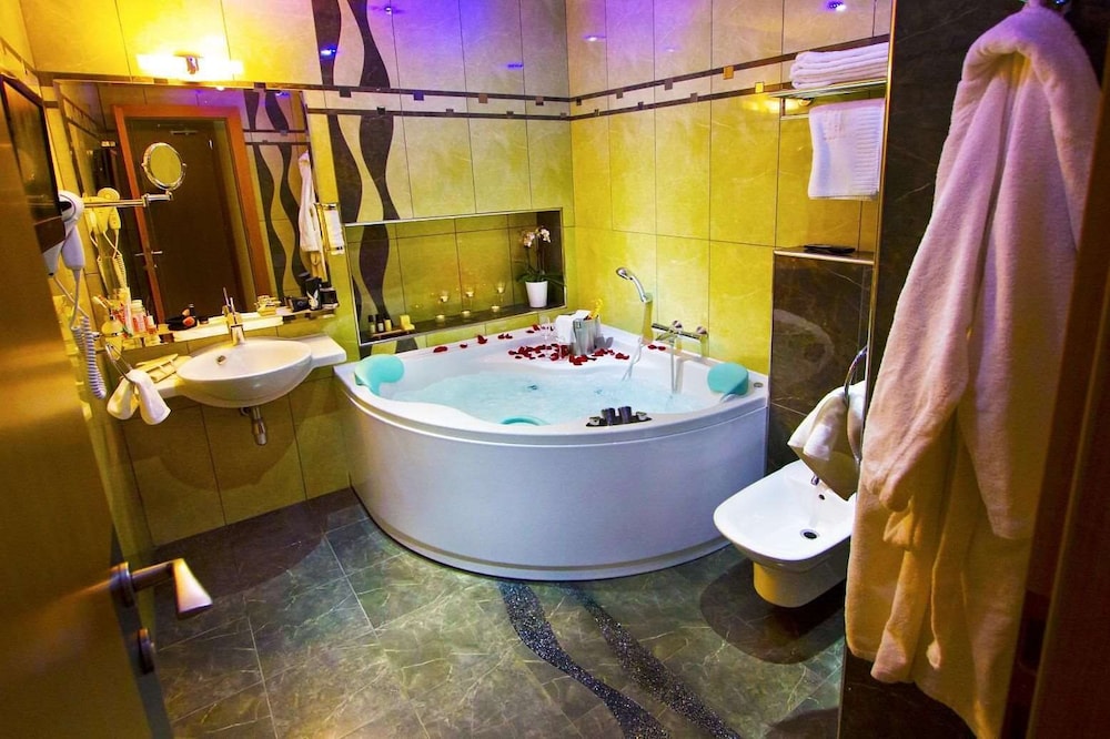 Deluxe Double Room - Photo 6