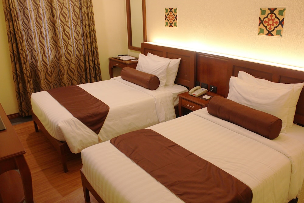 Superior Twin Room (Complimentary Use of Swimming Pool) photo 2