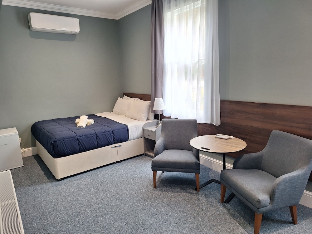 Suite, Ensuite (Quad Suite ) photo 1