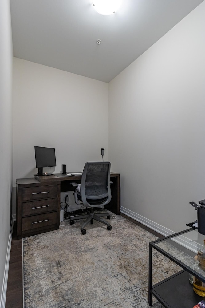Premium 1 Bed w Rental Car Netflix Amazon, Foto 5