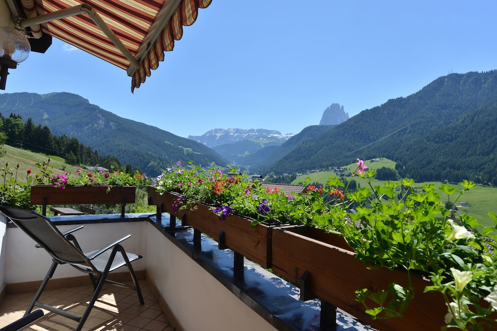 Comfort Double Room, 1 Bedroom, Mountain View photo 3