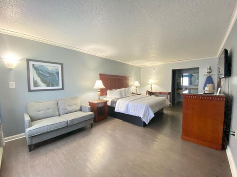 Comfort Room, 1 King Bed, Accessible, Non Smoking