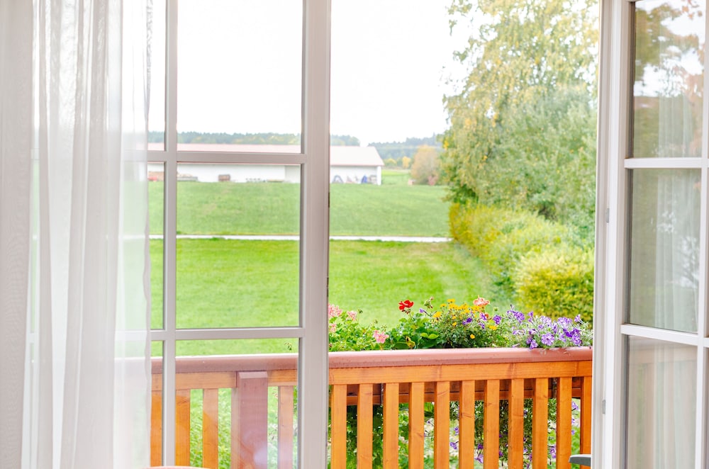 Deluxe Double Room, Balcony, Garden View photo 2