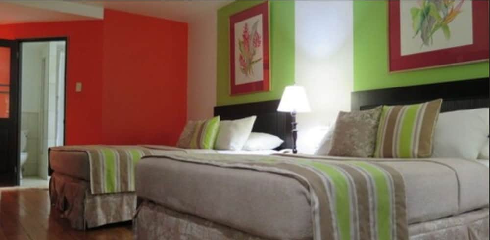 Superior Double Room, 2 Double Beds (Lotus) photo 3
