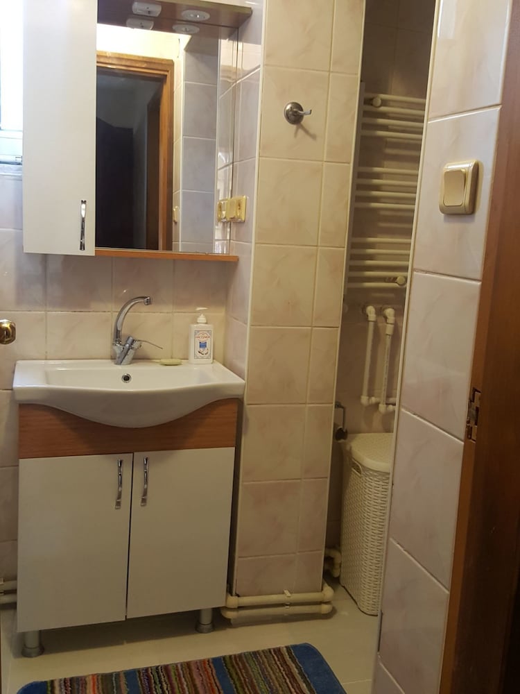 Family Apartment, 3 Bedrooms (No:5) photo 2