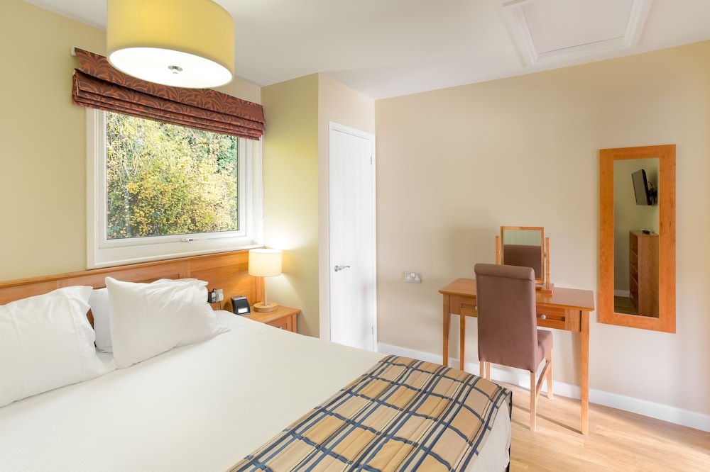 Lodge, 2 Bedrooms - Photo 2