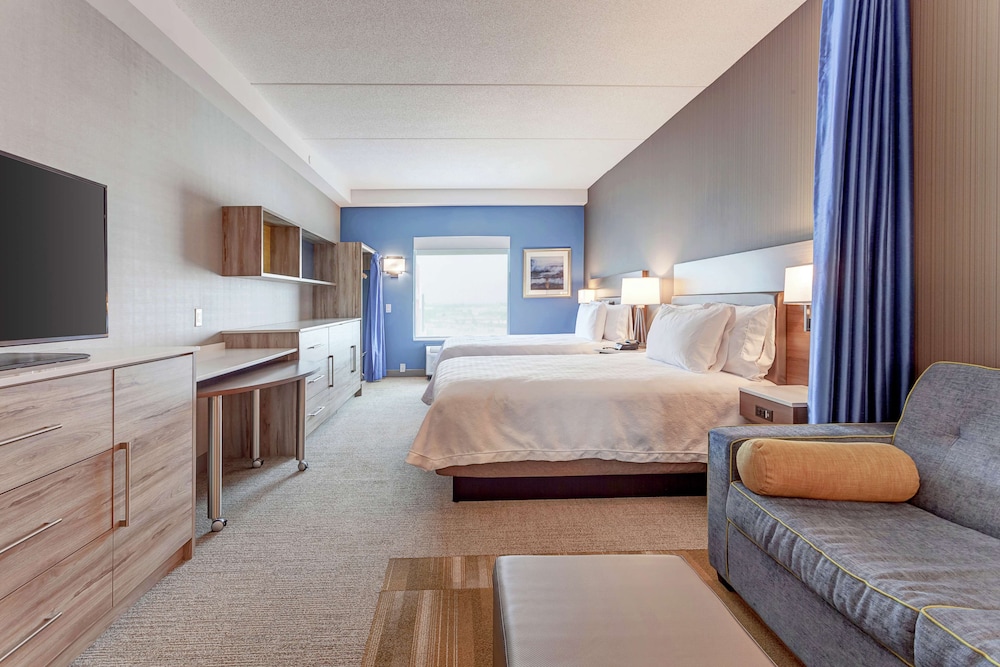 Studio, 2 Queen Beds, Accessible (Mobility & Hearing, Roll-in Shower)