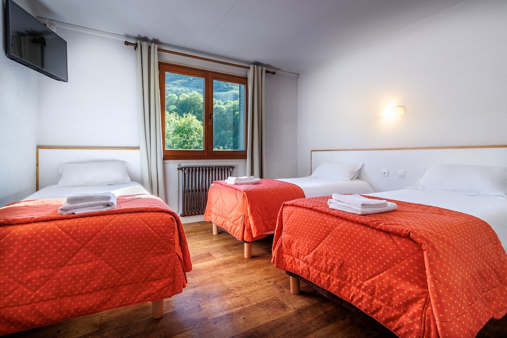 Triple Room (3 Twin Beds) photo 1