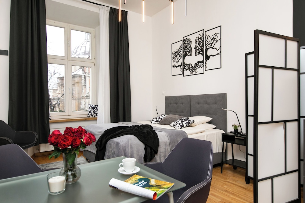 Design Suite, Balcony, City View