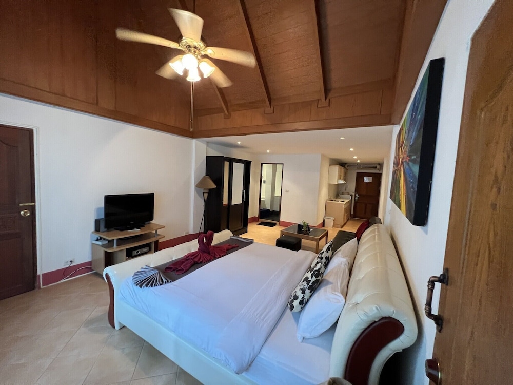 Jacuzzi Suite with private Jacuzzi MEN ONLY
