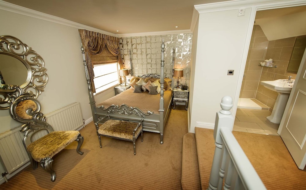 Superior Feature Room - Photo 1