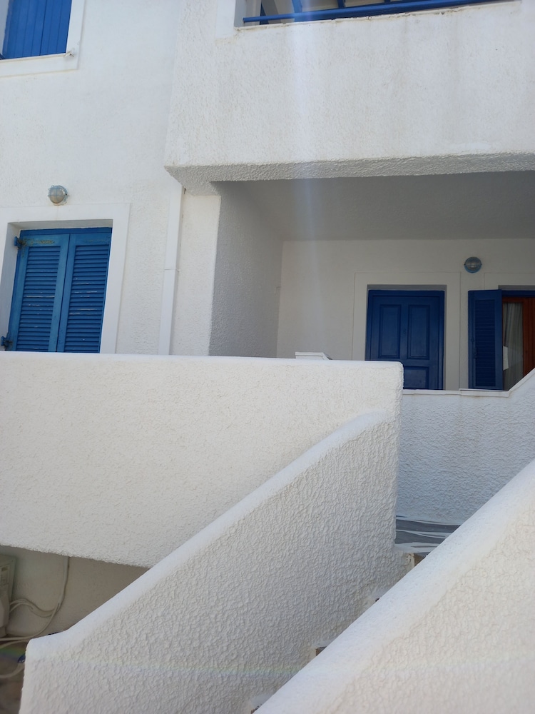 Apartment - Photo 2