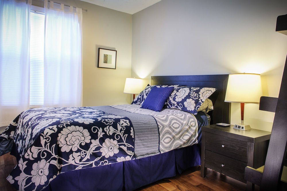 Classic Apartment, 3 Bedrooms photo 2