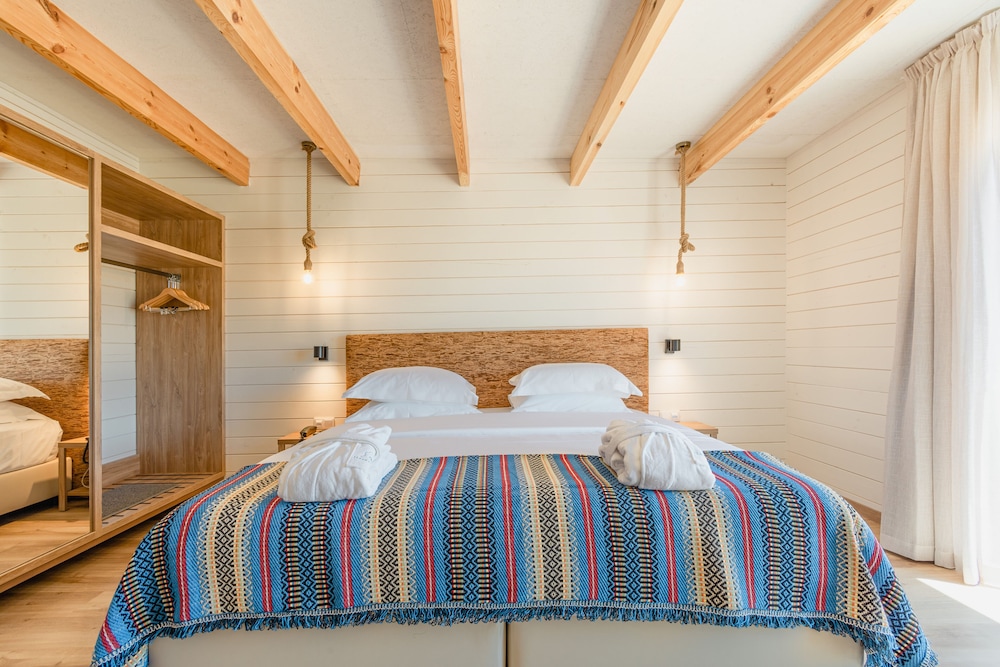 Traditional Double or Twin Room - Photo 7