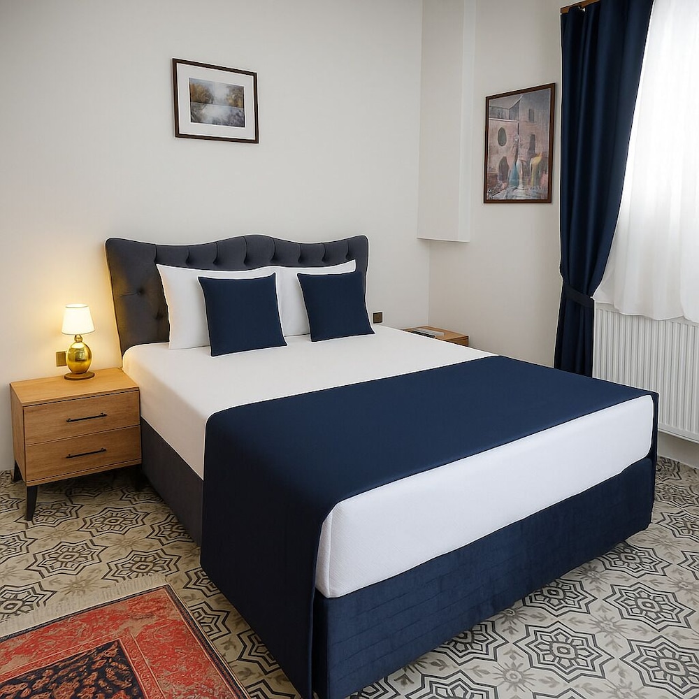Standard Double Room photo 2
