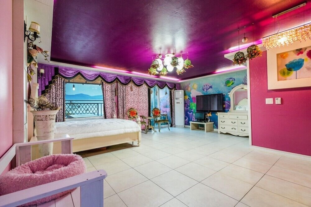 Room (Momo(Monica)) - Photo 1