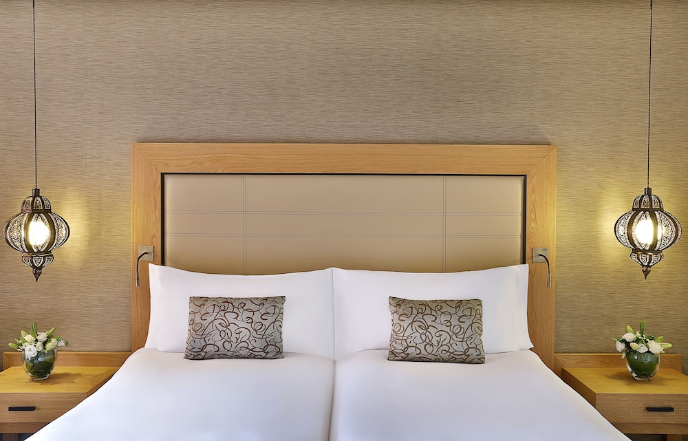 Deluxe Room, 1 King Bed with Sofa bed, Ocean View