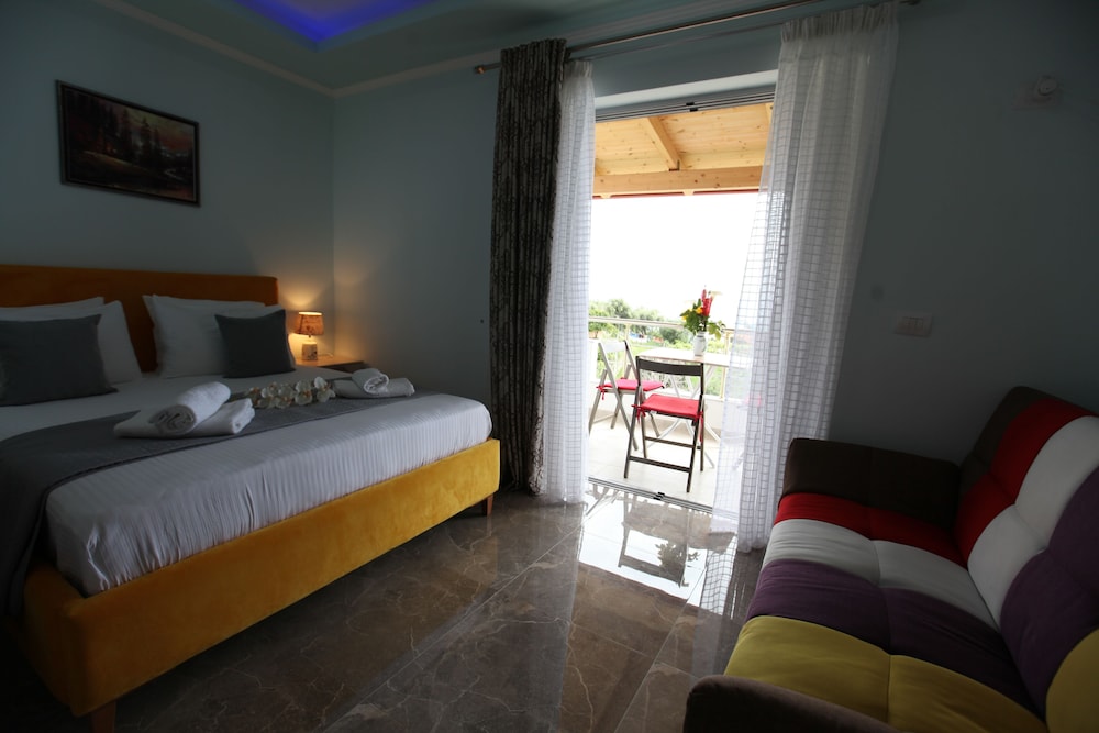 Basic Condo, 1 Bedroom, Sea View photo 3