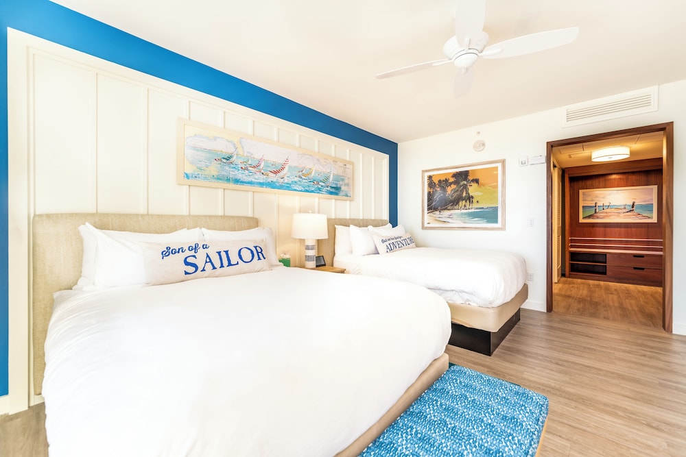 Room, 2 Queen Beds, Mobility Accessible, Pool View photo 3