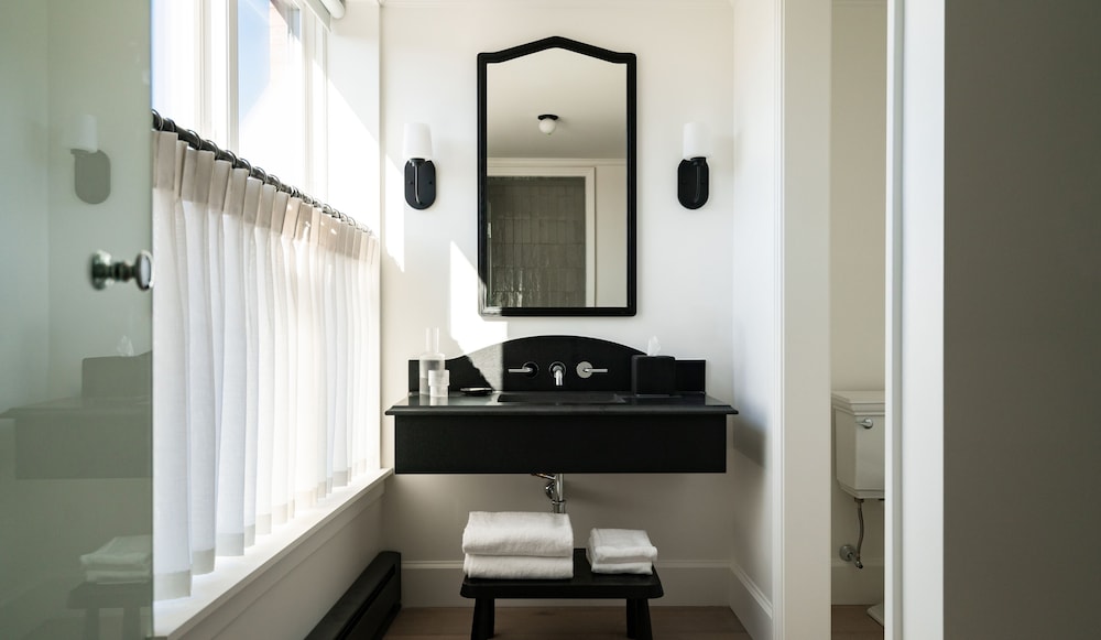 Longfellow Hotel, Fotografia 6