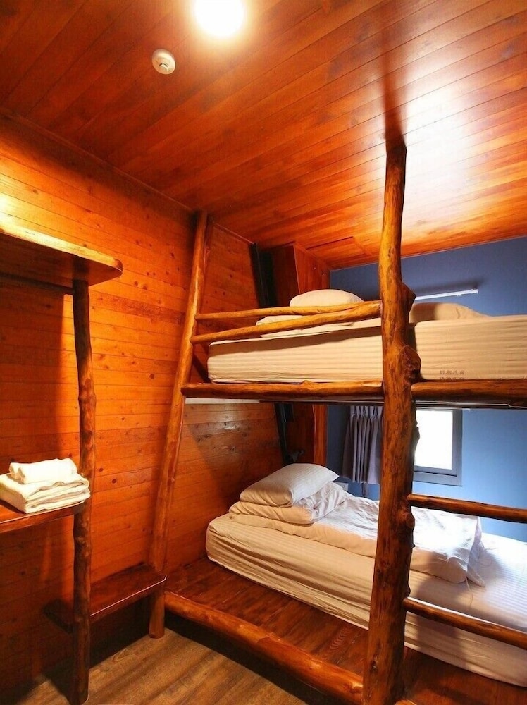 Comfort Shared Dormitory, 2 Twin Beds photo 3