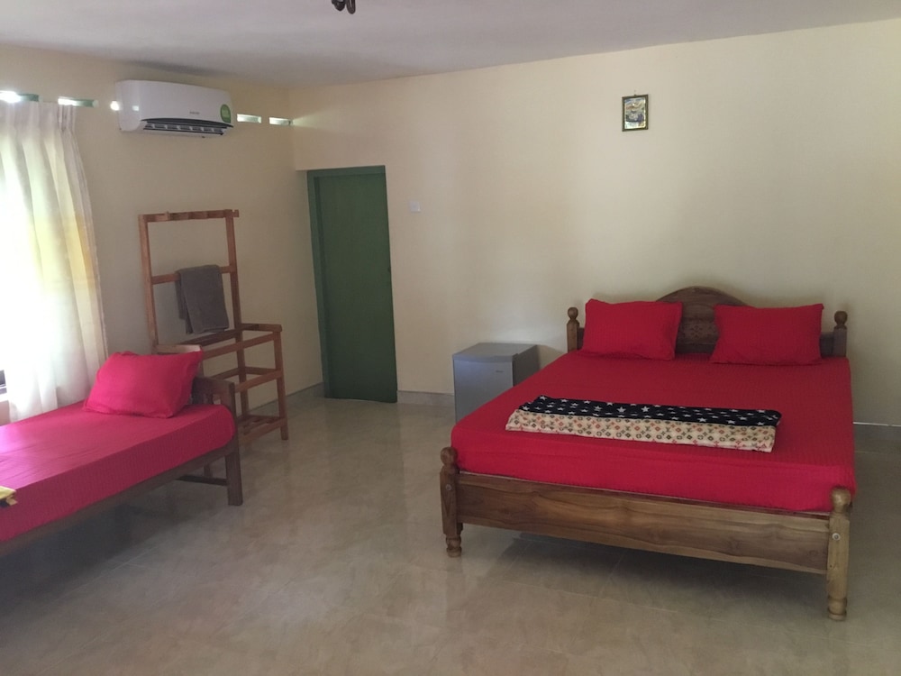 Deluxe Triple Room, Accessible, Smoking photo 2