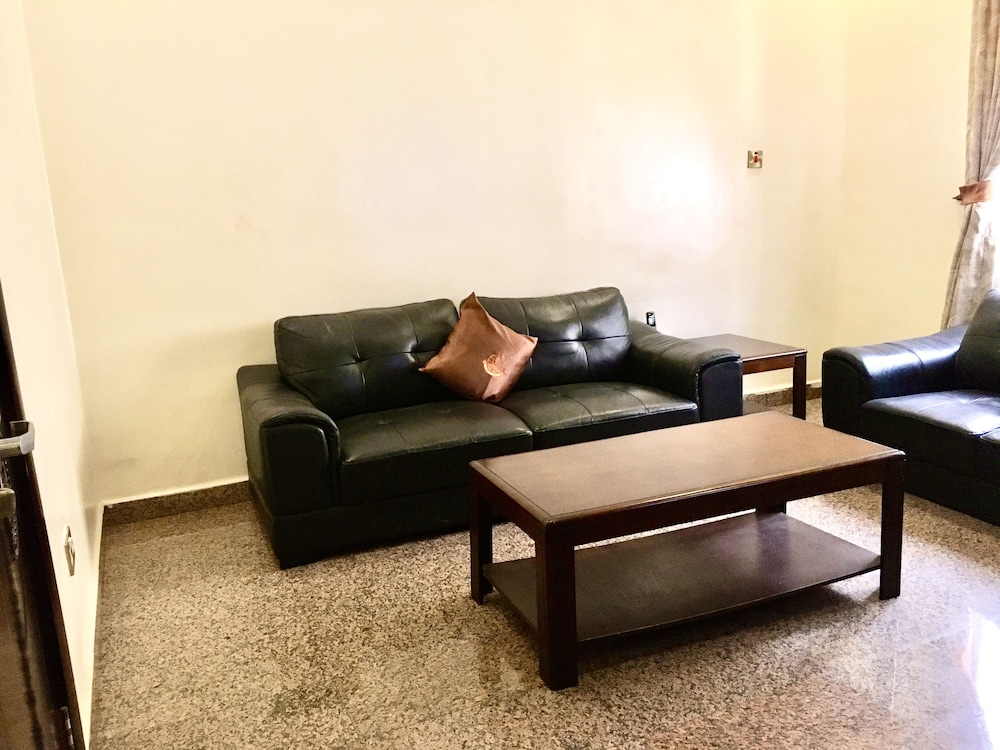Executive Room - Photo 6