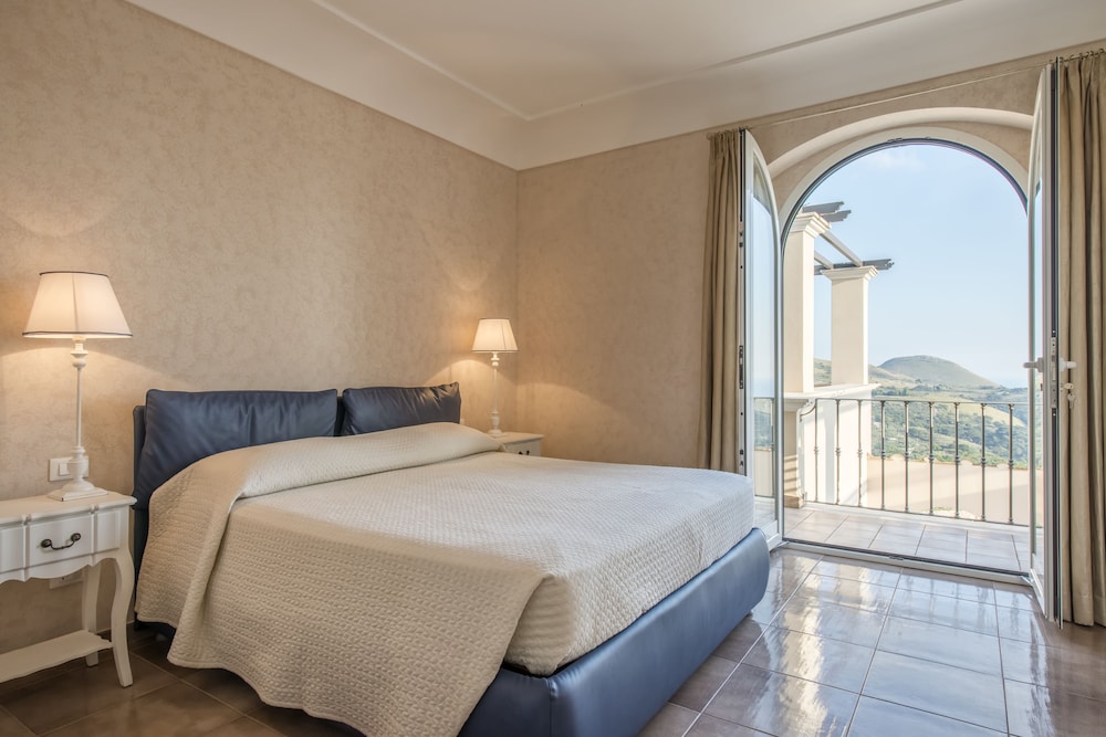 Suite, Terrace photo 3