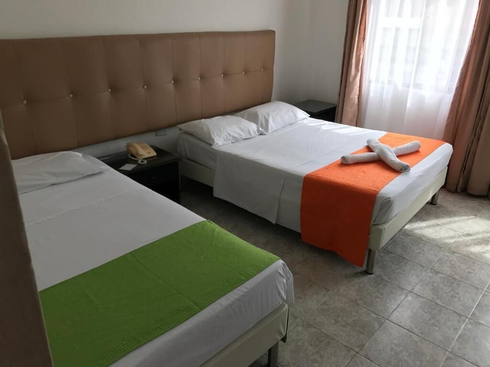Standard Quadruple Room photo 2