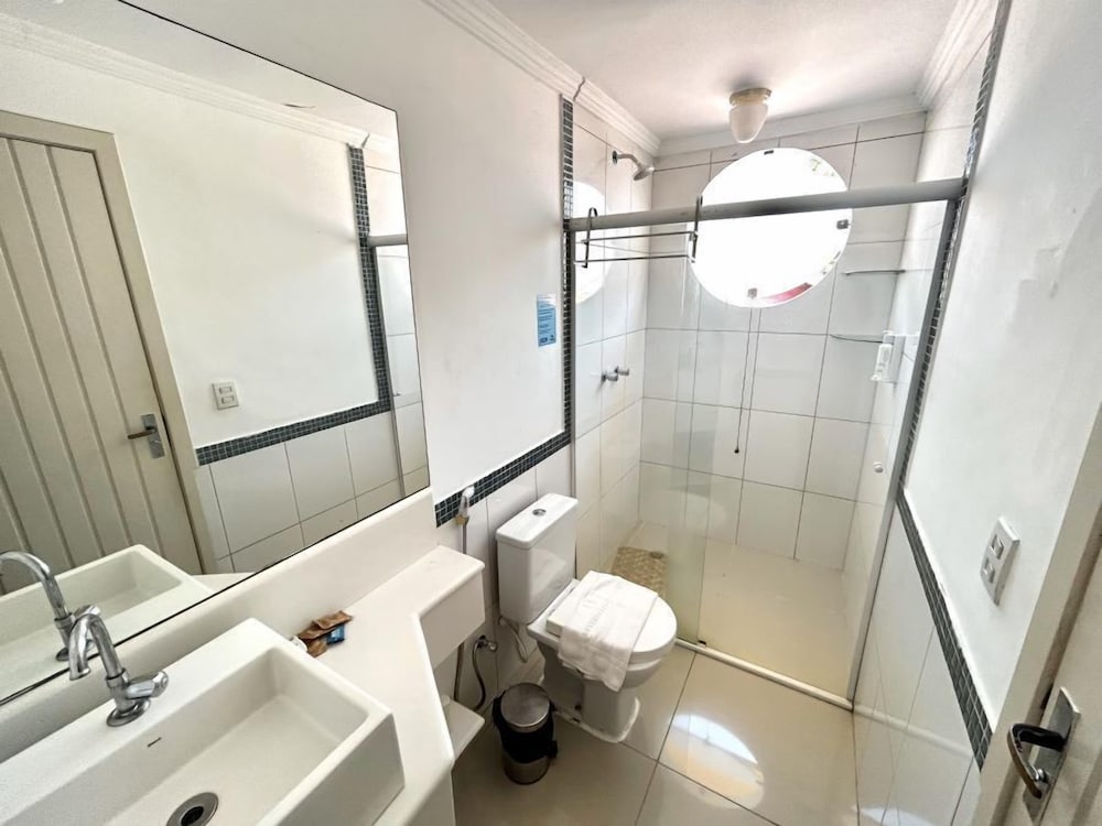 Standard Double or Twin Room - Photo 5