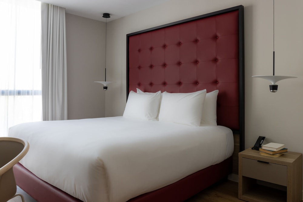 Superior Room, 1 King Bed - Photo 4